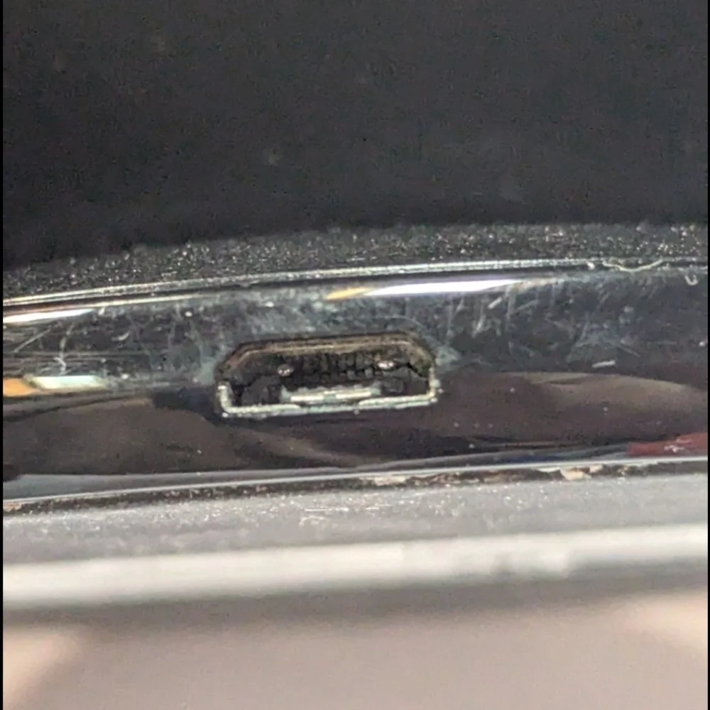 Samsung fast charge cell phone charger NO CORD